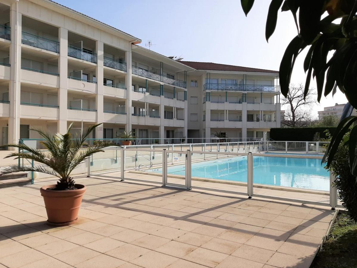 Appartement A Ciboure Avec Terrasse, Piscine Chauffee Et Parking - Ideal Golf Et Plage - Fr-1-239-551 Bagian luar foto