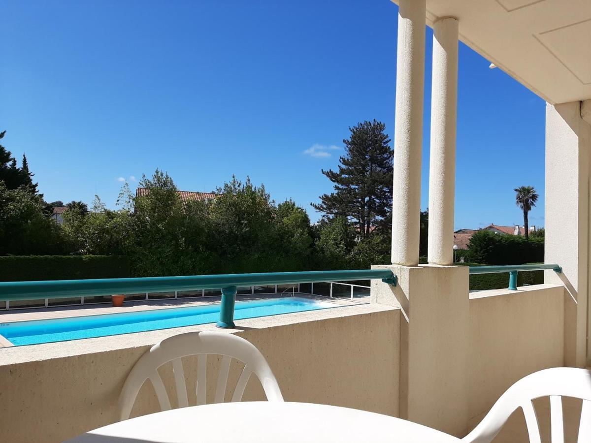 Appartement A Ciboure Avec Terrasse, Piscine Chauffee Et Parking - Ideal Golf Et Plage - Fr-1-239-551 Bagian luar foto
