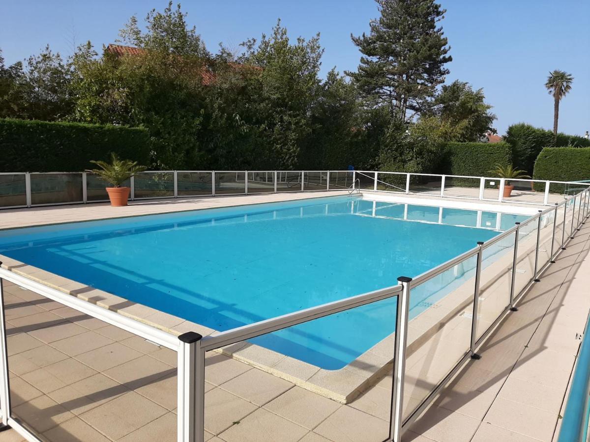 Appartement A Ciboure Avec Terrasse, Piscine Chauffee Et Parking - Ideal Golf Et Plage - Fr-1-239-551 Bagian luar foto
