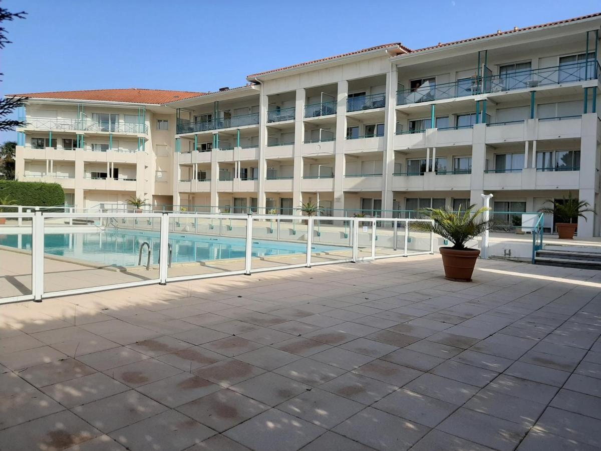 Appartement A Ciboure Avec Terrasse, Piscine Chauffee Et Parking - Ideal Golf Et Plage - Fr-1-239-551 Bagian luar foto
